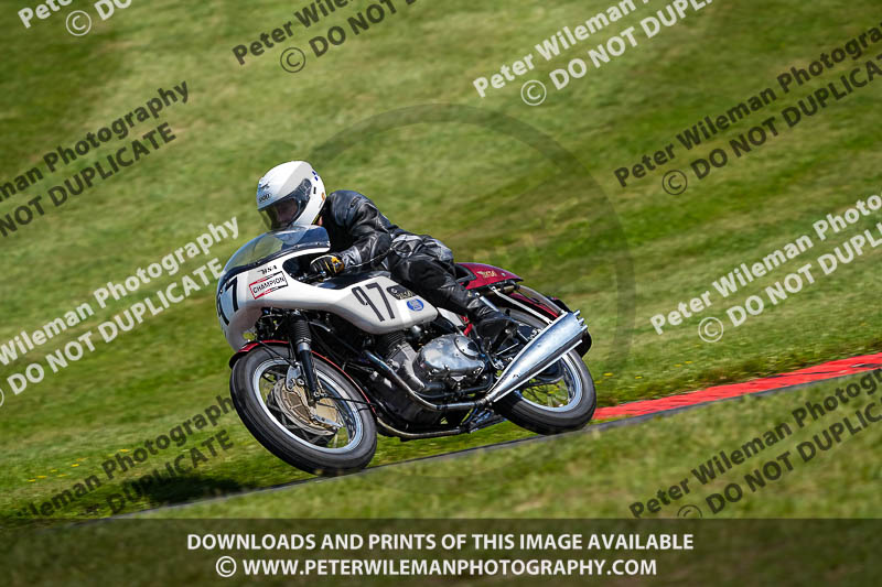 Vintage motorcycle club;eventdigitalimages;mallory park;mallory park trackday photographs;no limits trackdays;peter wileman photography;trackday digital images;trackday photos;vmcc festival 1000 bikes photographs